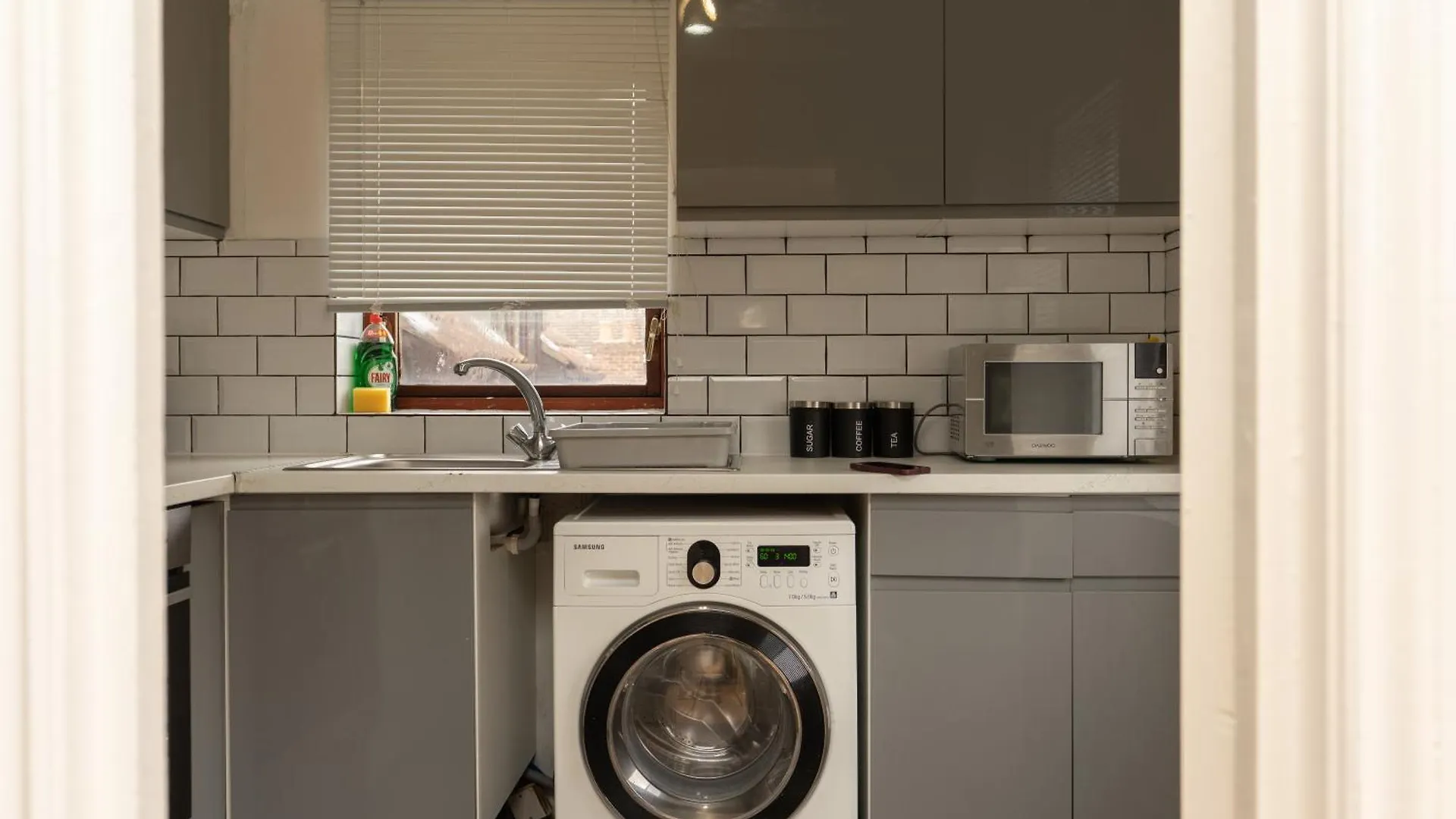 Centrally Located Cozy Apartment In サウサンプトン 0*,  イギリス